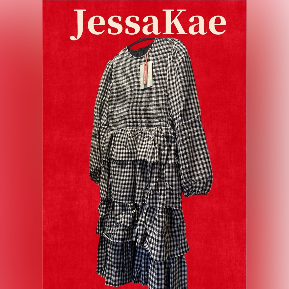 JessaKae Gather Smocked Gingham Dress - NWT - Picture 4 of 9